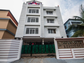 OYO 15700 Spectrum Residency