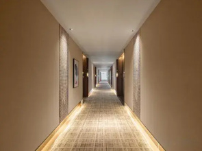 Mouse Deluxe Hotel (Shaodong High Speed Railway Station)