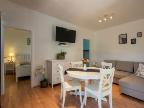 Mobile Home Rock Samphire 1