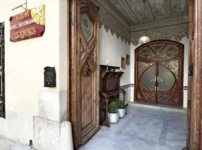Hotel Casa Ceremines