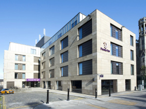 Premier Inn Edinburgh City Centre(York Place)