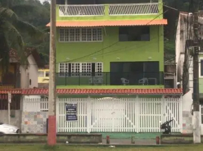 Kitnet para 4 pessoas em Garatucaia