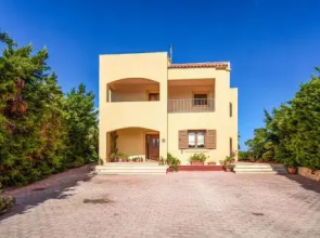 Holiday Home Finikia With Hot Tub I