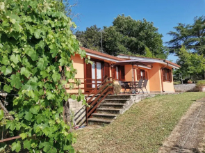 Serene Italian Retreat in Monte Caminetto, Rome Casa Airone