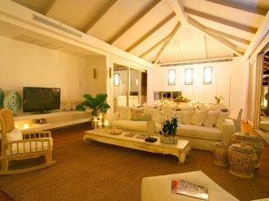 Mia Beach, Beach Villa And Events