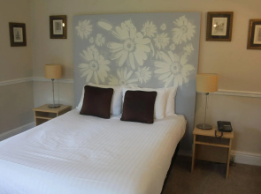 Nant Ddu Lodge Hotel