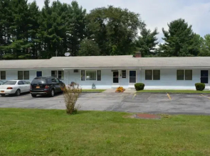 Pine Grove Motel