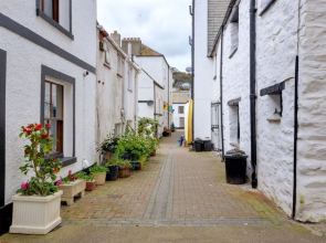 Luxurious Holiday Home Near the Beach at Looe Cornwall
