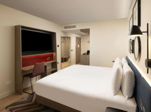 Hampton by Hilton London City