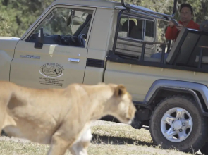 Xakanaka Mobile Camp