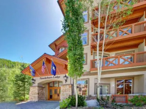 Powderhorn Lodge 413: Woodland Star Suite
