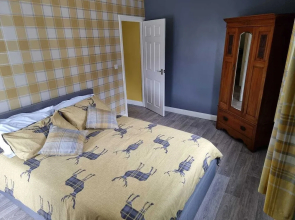 Dog Friendly 2-bed Apartment in Newcastle Emlyn
