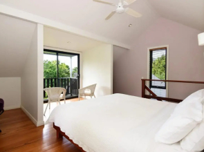 Cloudsong Chalet 3 - Close to the village centre!