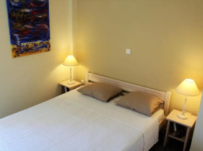 Apartment SEA VIEW in front of the beach of Agia Marina