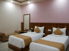 Hotel AyushMan Inn