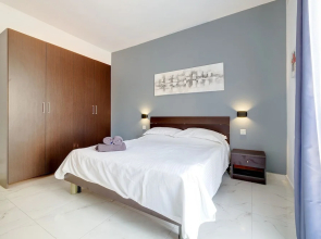 Idyllic Apartment Steps From the Promenade