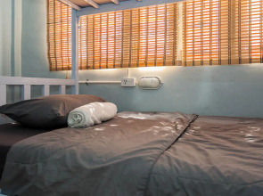 Siam Journey Guesthouse - Hostel