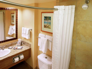 Hilton Hawaiian Village Waikiki Beach Resort