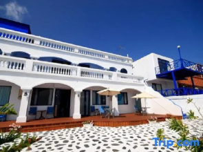 Santorini B&B