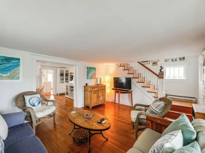 2 Mi to Downtown: Tranquil Abode in Chincoteague!