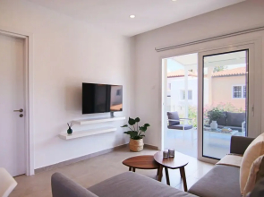 Phaedrus Living Seaside Luxury Limnaria 172