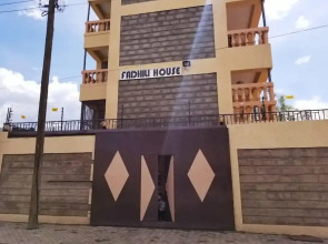Lux Suites Fadhili House Naivasha