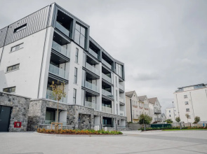 Shoreline Apartments
