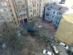 1 Bedroom Apartment in Great Location - 1010