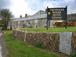 Trehellas House Hotel and Courthouse Restaurant