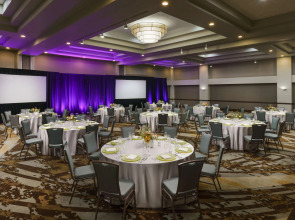 Hilton Phoenix Airport