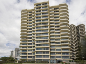 Berkeley On The Beach Apartment