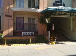 Petz Blossoms Chateau