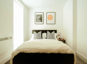 Chic 2 Bedroom Apartment Salford Quays, the Lowry