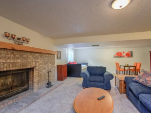 3Bd☀Cheyenne Mountain Suburbs☀Restaurants & Hiking