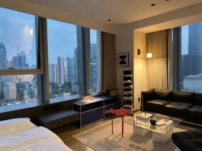 Wuhan And Frame Homestay