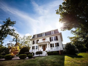 Chestnut Hill Bed & Breakfast