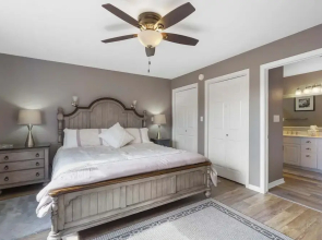 Pool View on Avondale - Walk Out Patio