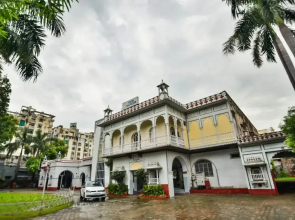 Hotel Raj Kesar by OYO Rooms
