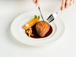 Отель ibis Deira Creekside Dubai