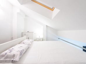 NEW modern studio apartment Nina