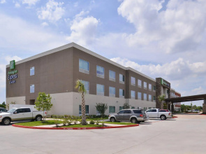 Holiday Inn Express & Suites Houston E - Pasadena by IHG