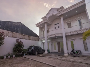 Reddoorz Syariah Near Opi Mall Palembang