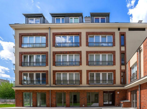 Friendhouse Apartments - Train Station Area