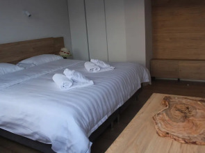 Lake Muse Apartments