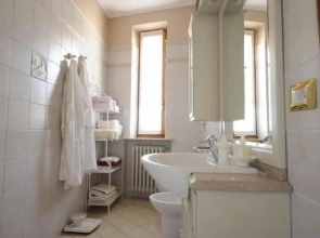 Villa Marisa bed breakfast and books