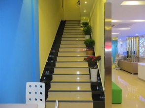 Lijiang Hongjin Express Hotel