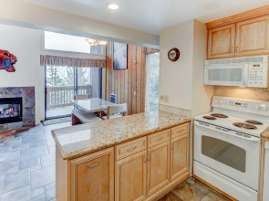 Mammoth Ski  Racquet 055 - One Bedroom Home