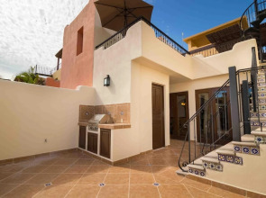 Casa Del Vino 2BR by Casago