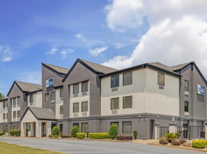 Best Western Commerce Inn
