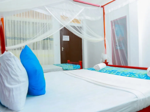 Rock Paradise Beach Cabana